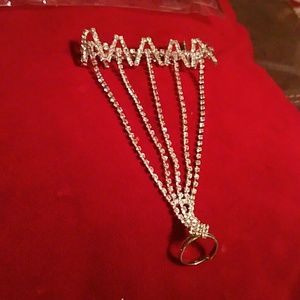 Hand rhinestone ring